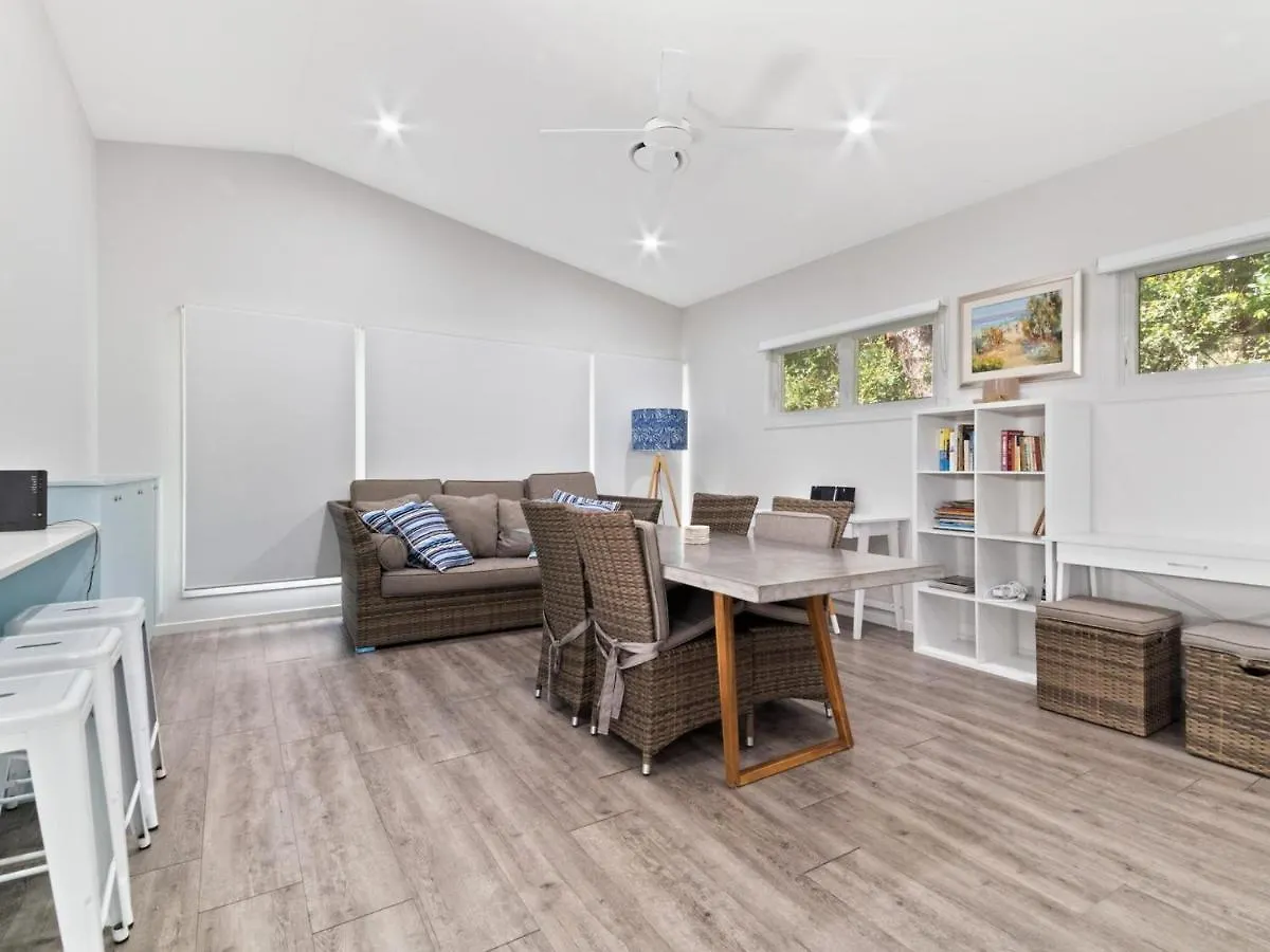Holiday home Bella On Boreen By Discover Stradbroke Point Lookout